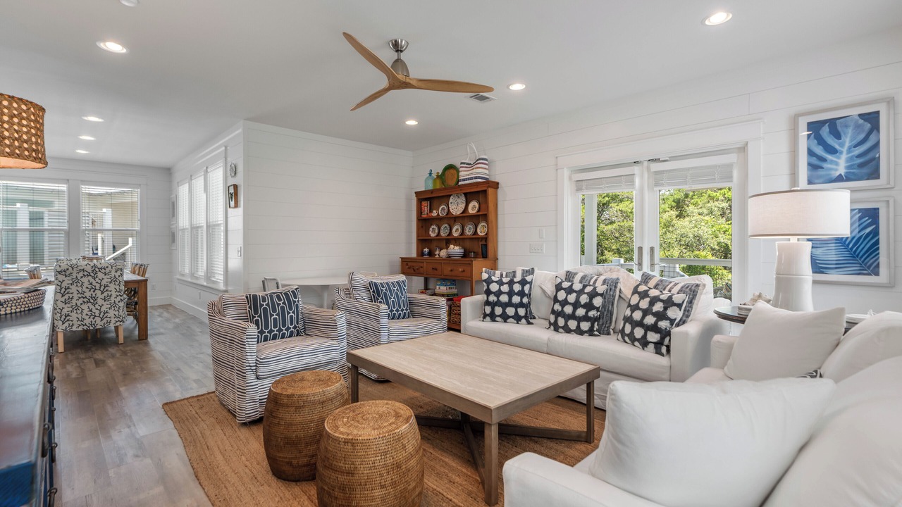 Photo of Livingroom in Seacrest