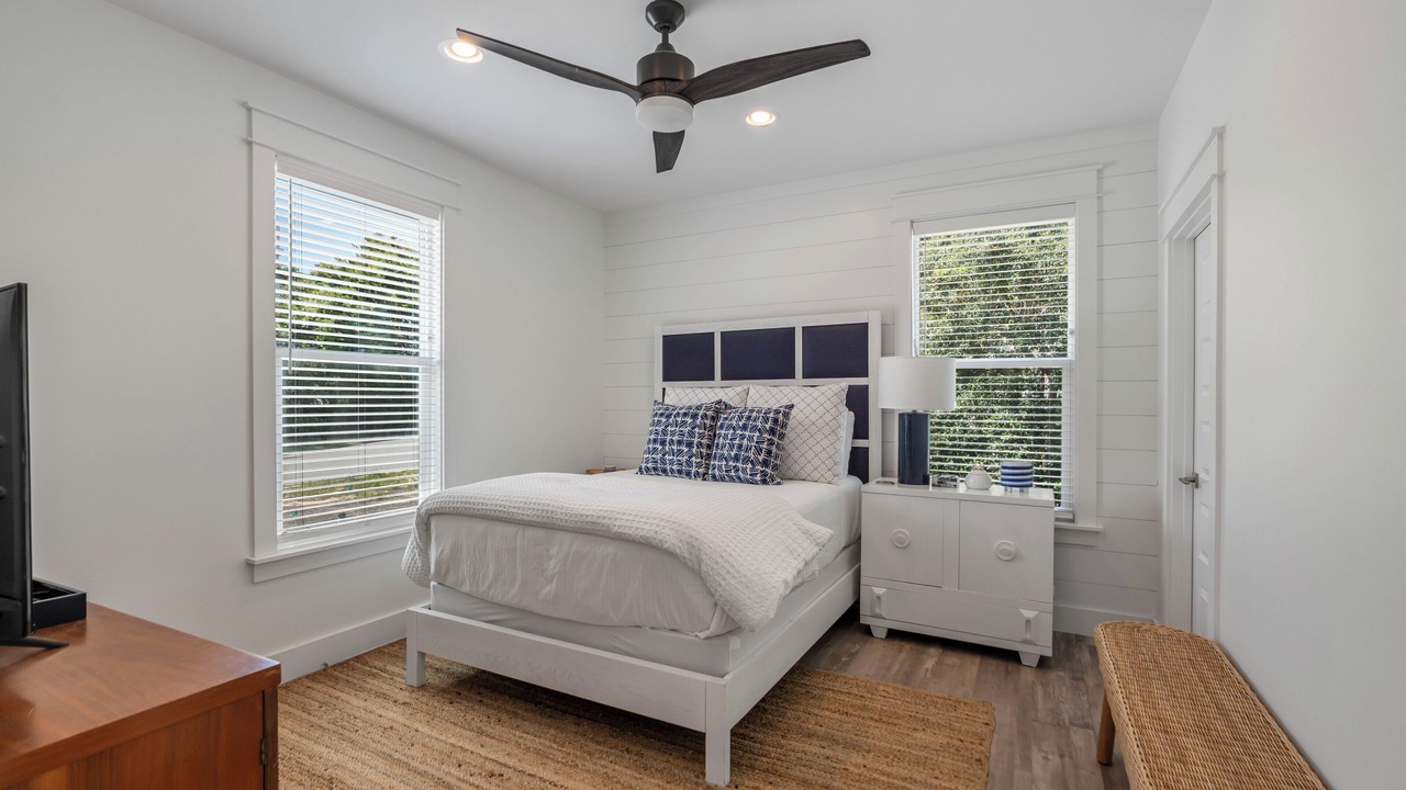 Photo of Bedroom in Seacrest