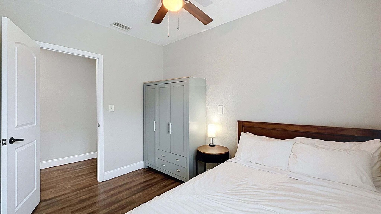 Photo of Bedroom in Tampa Heights