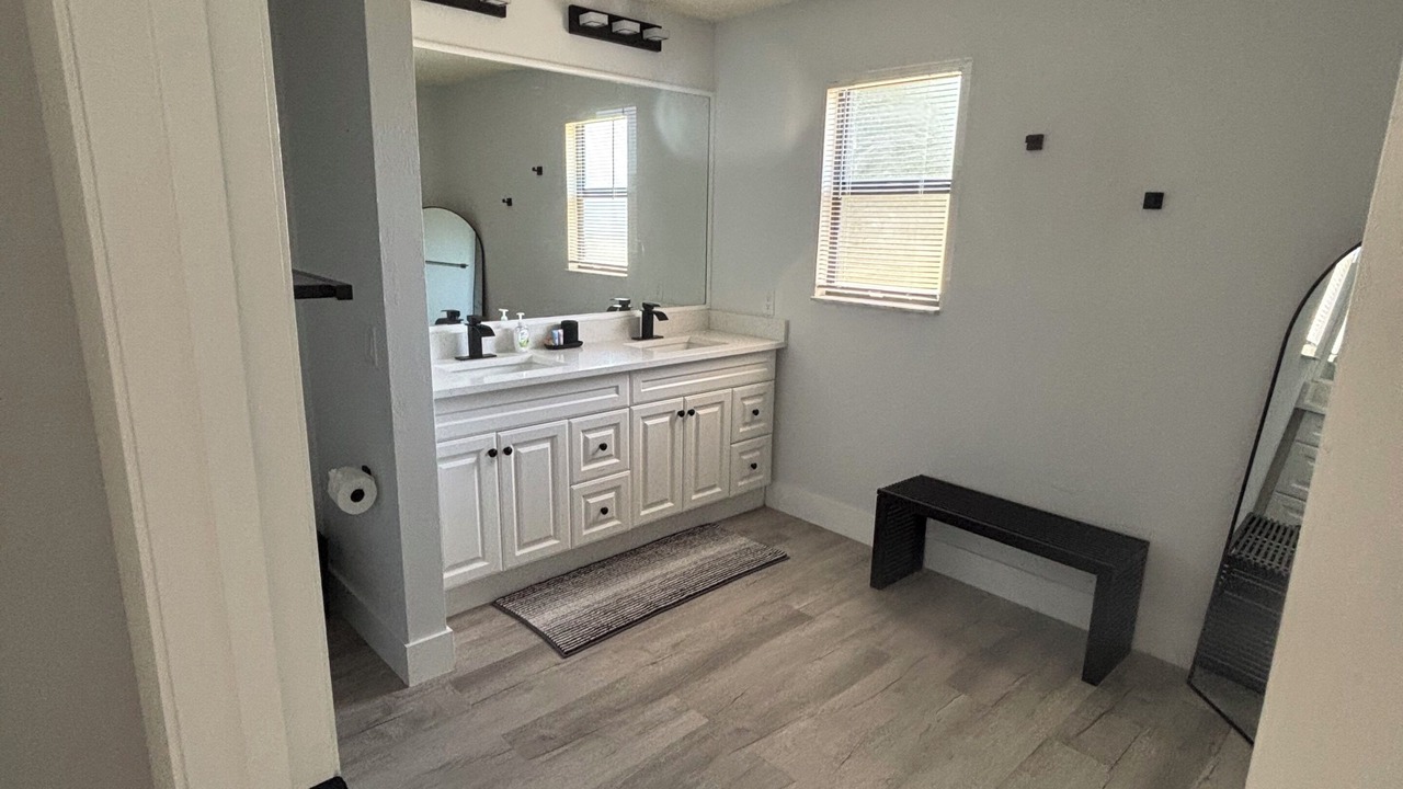 Photo of Bathroom in Englewood East