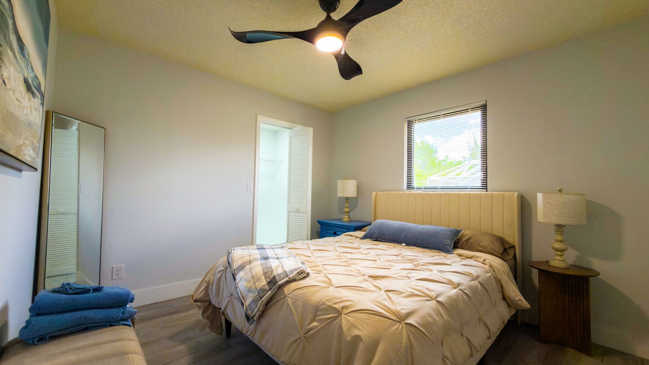 Photo of Bedroom in Englewood East