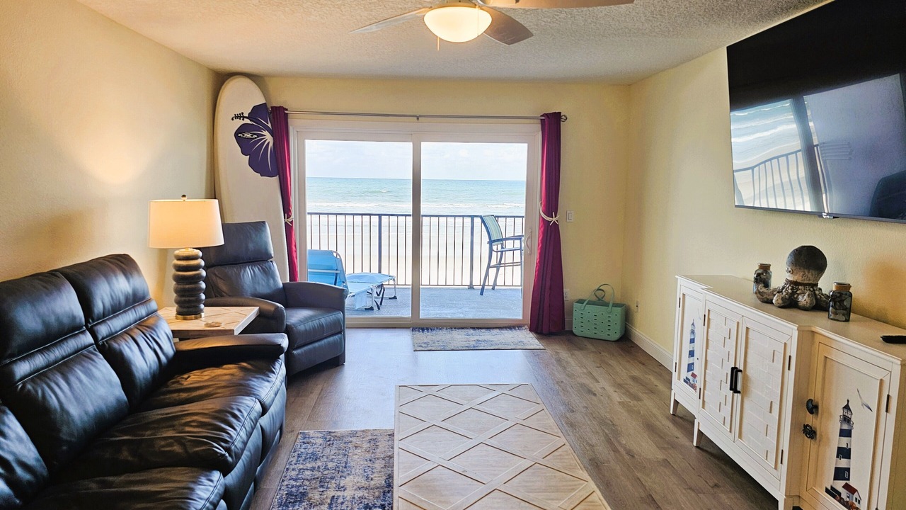 Photo of Livingroom in Daytona Beach Shores