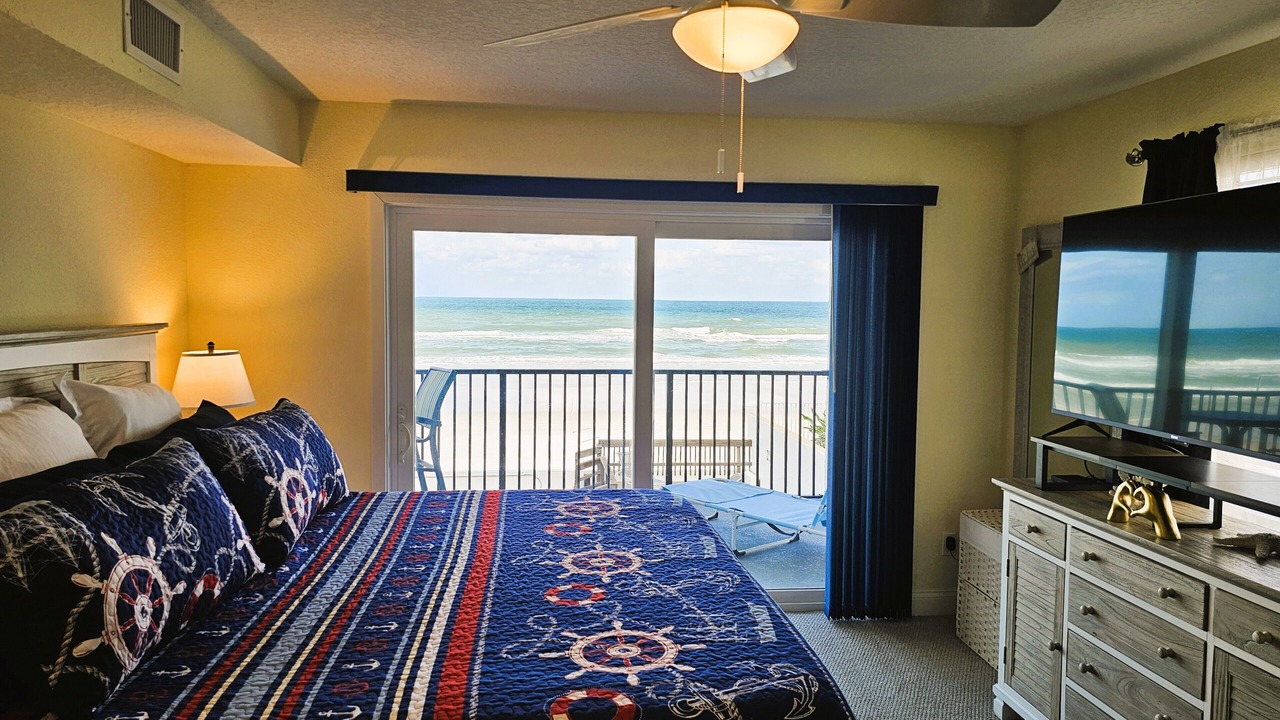 Photo of Bedroom in Daytona Beach Shores