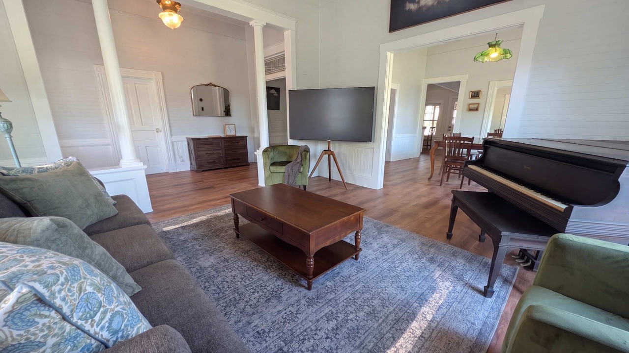 Photo of Livingroom in Alachua