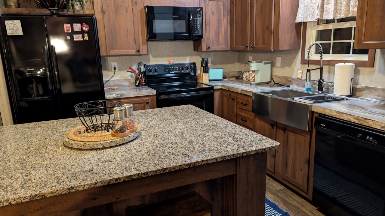 Photo of Kitchen in Putnam Hall