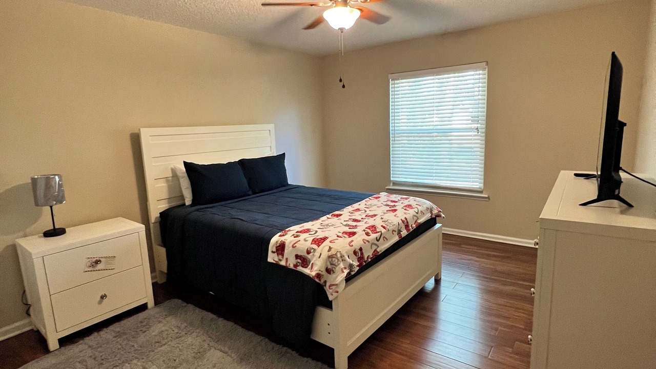 Photo of Bedroom in Southside