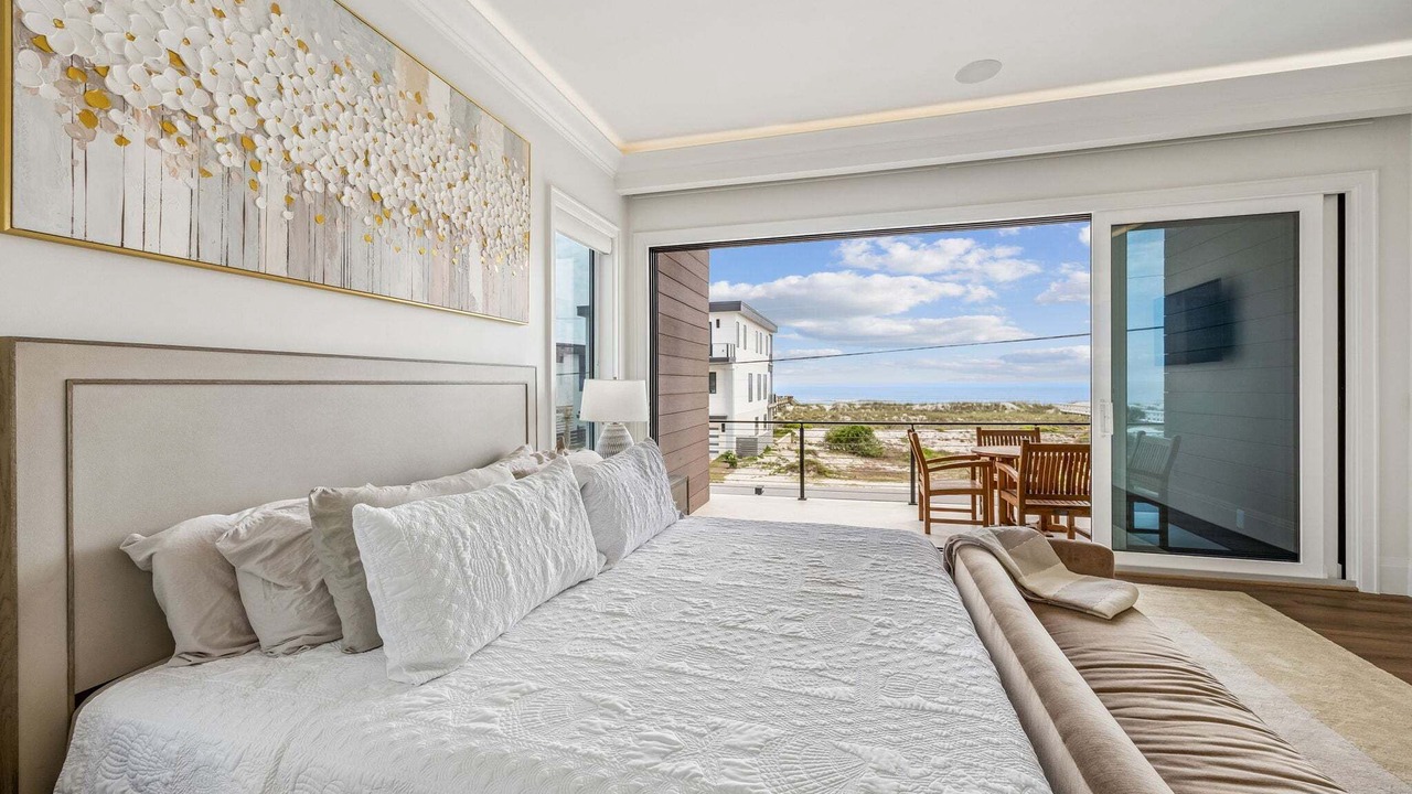Photo of Patio Balcony in American Beach