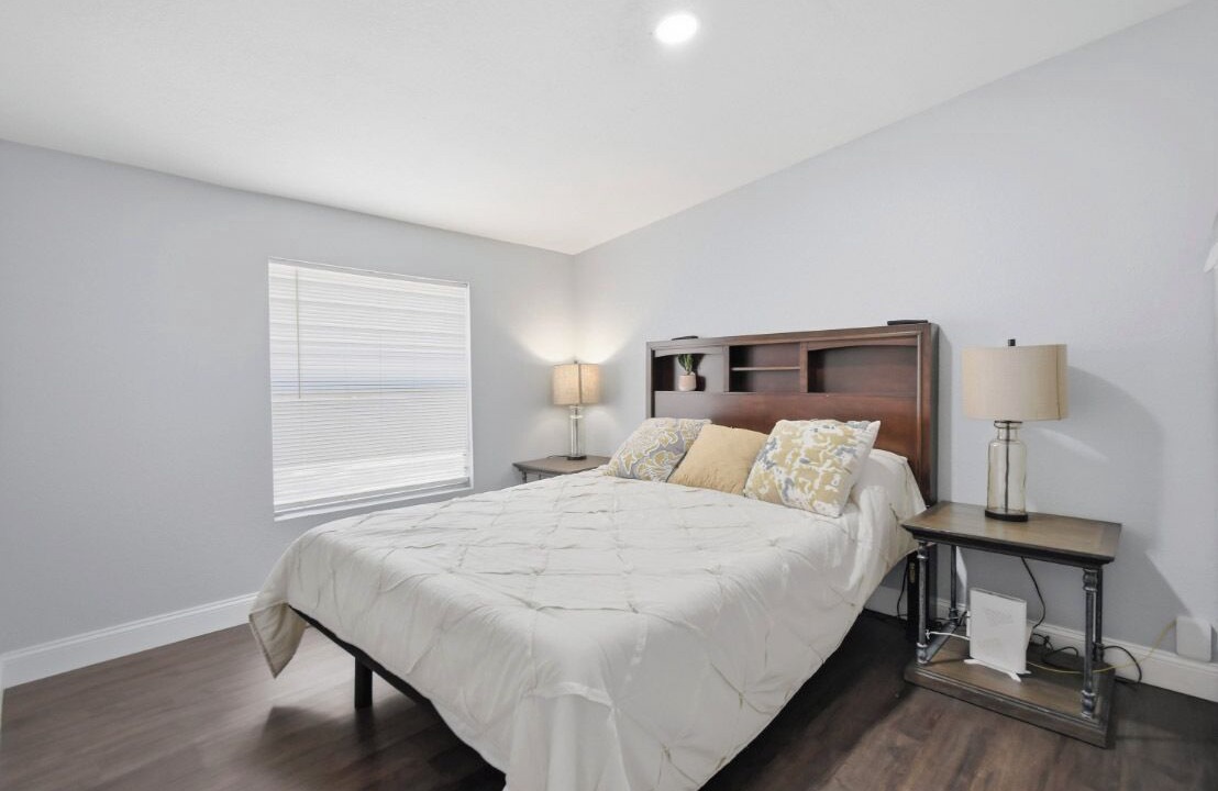 Photo of Bedroom in Old Town