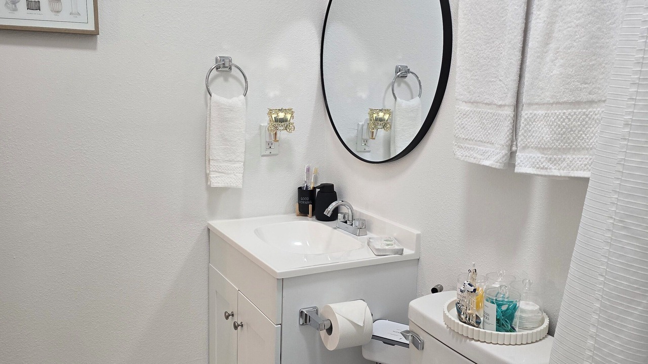 Photo of Bathroom in Sulphur Springs