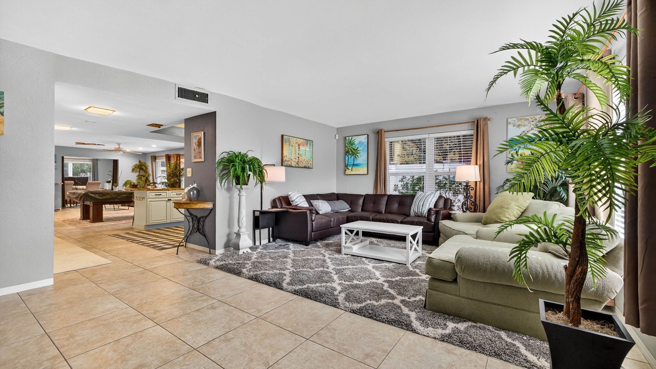 Photo of Livingroom in Historic Old Northeast