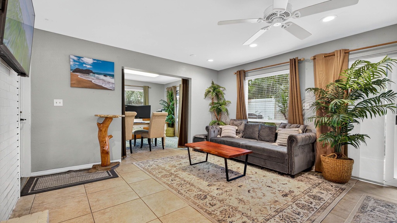 Photo of Livingroom in Historic Old Northeast