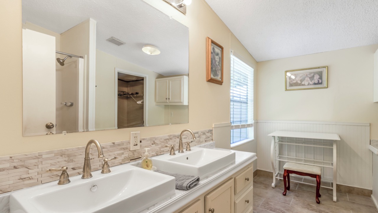 Photo of Bathroom in Fellowship