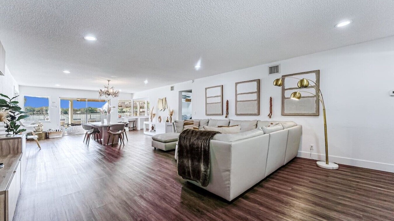 Photo of Livingroom in Florida North Atlantic Coast
