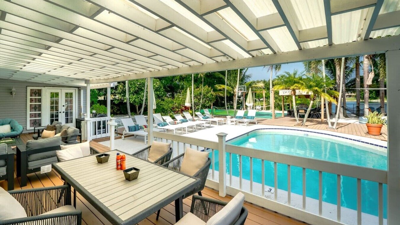 Photo of Outdoor in Lake Clarke Shores