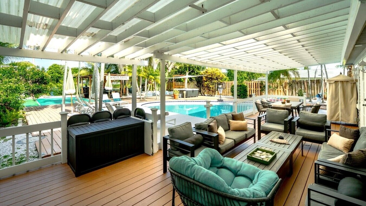 Photo of Outdoor in Lake Clarke Shores
