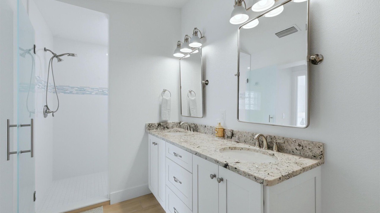 Photo of Bathroom in Palm Island