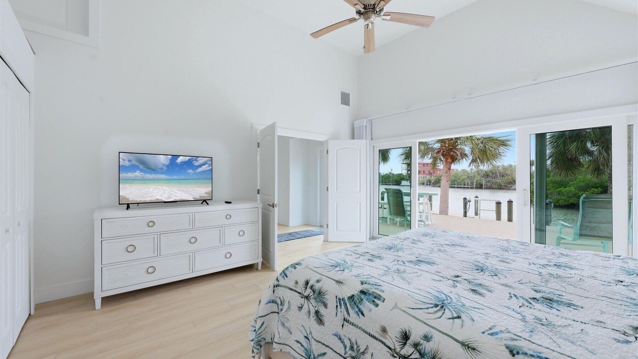Photo of Bedroom in Palm Island