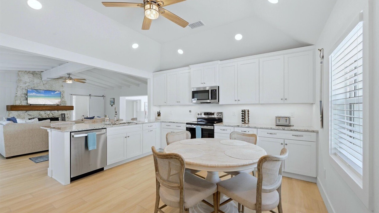 Photo of Kitchen in Palm Island