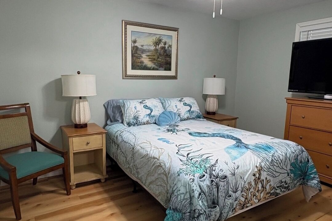 Photo of Bedroom in Weeki Wachee Gardens