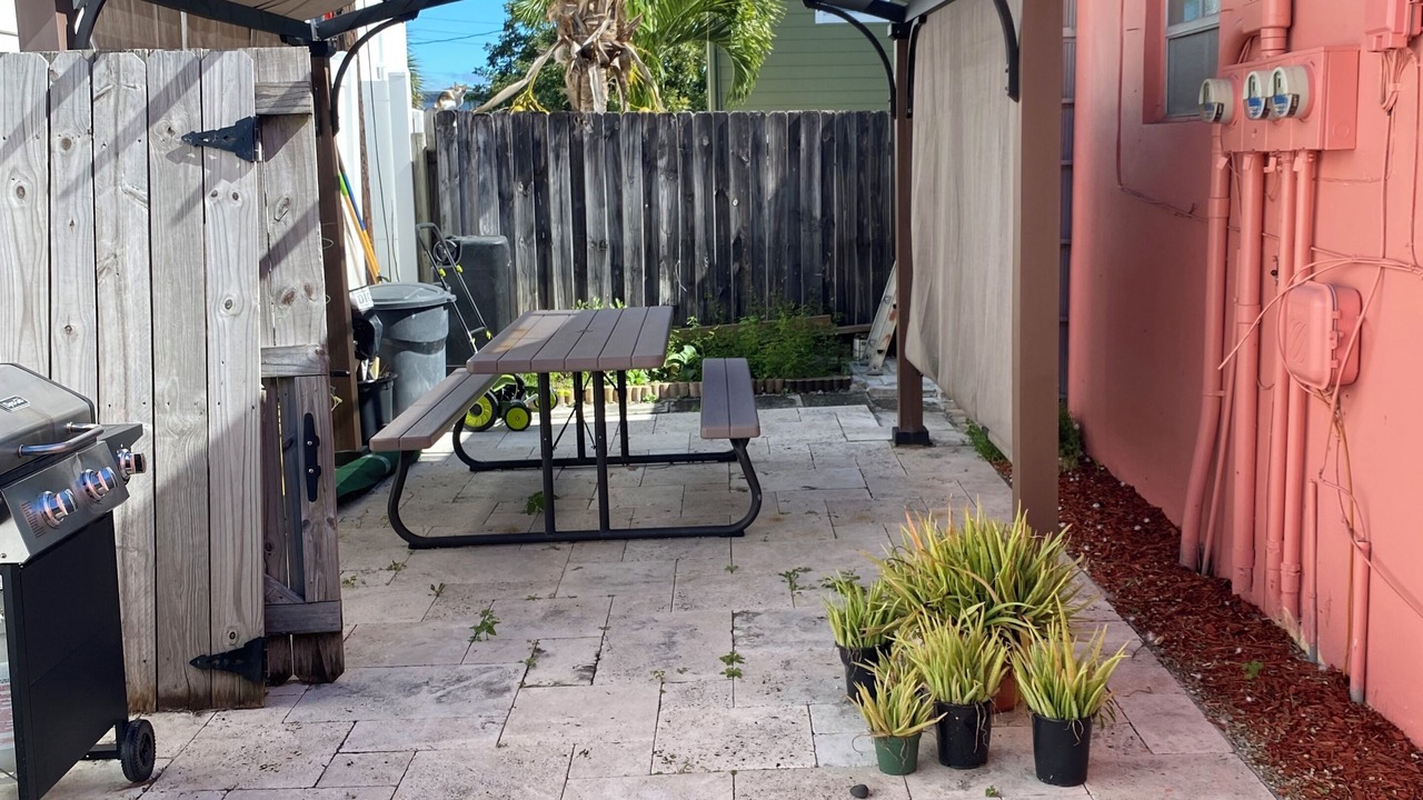 Photo of Outdoor in Parker Ridge