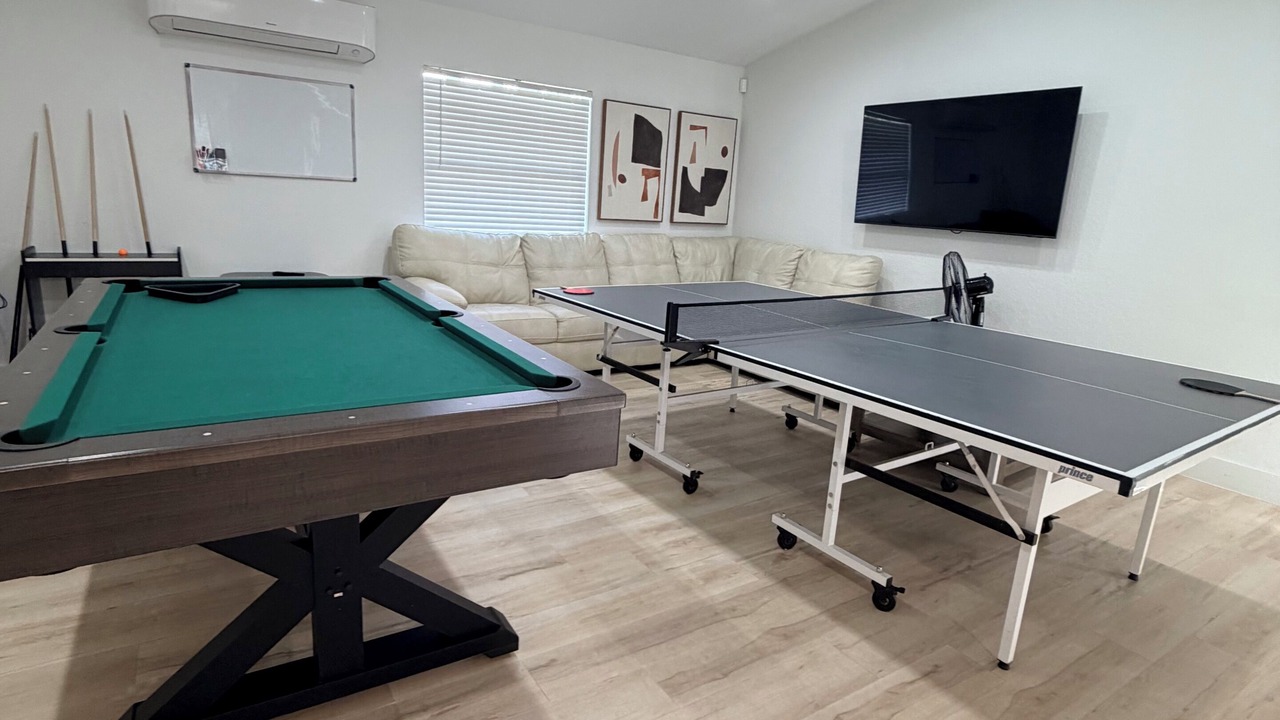 Photo of Bedroom in Oakes Estates