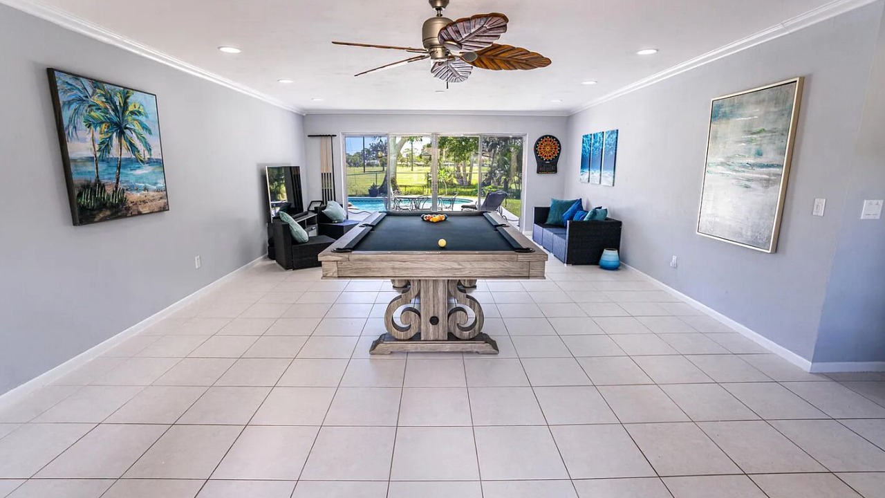 Photo of Bedroom in Aqua Golf