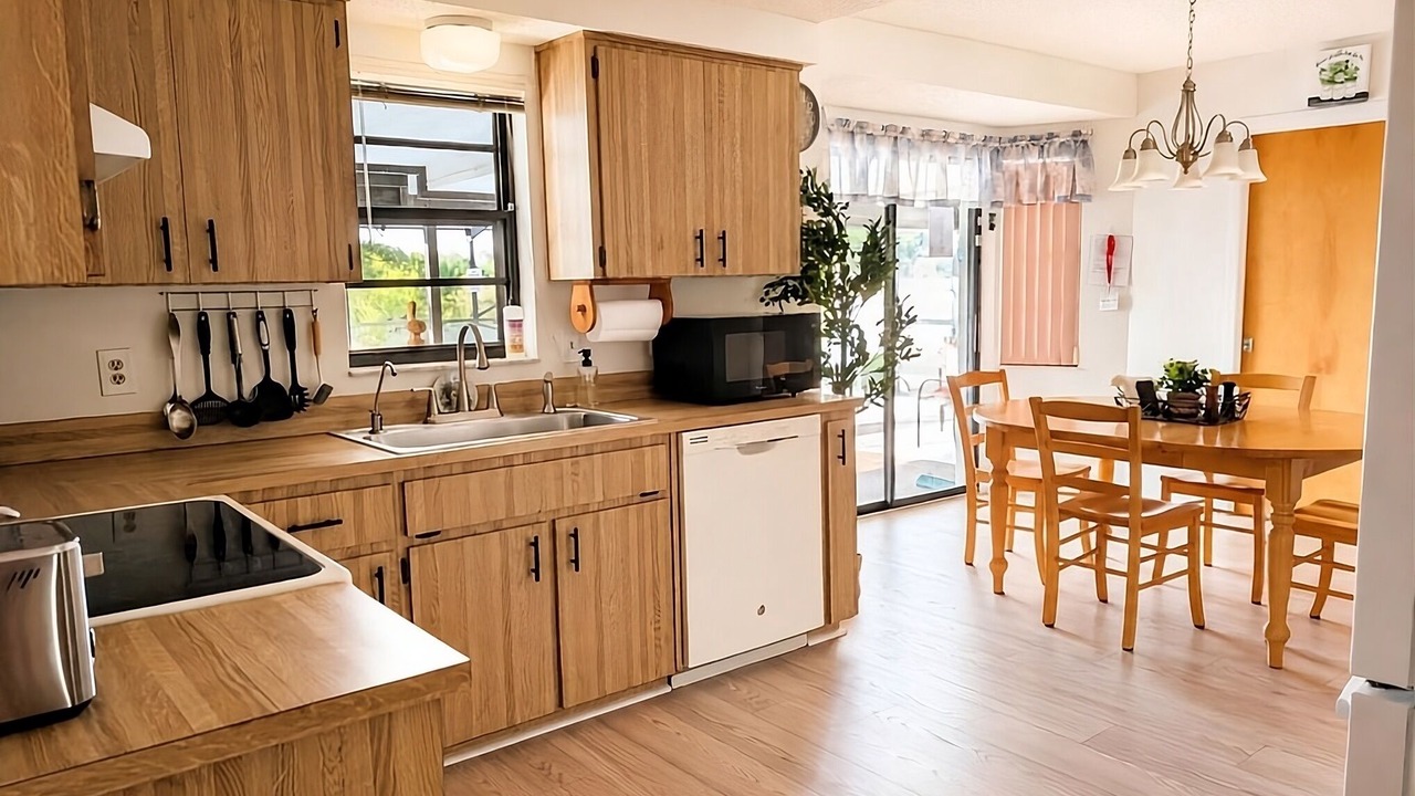 Photo of Kitchen in Berkeley Manor