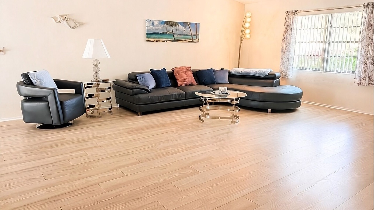 Photo of Livingroom in Berkeley Manor