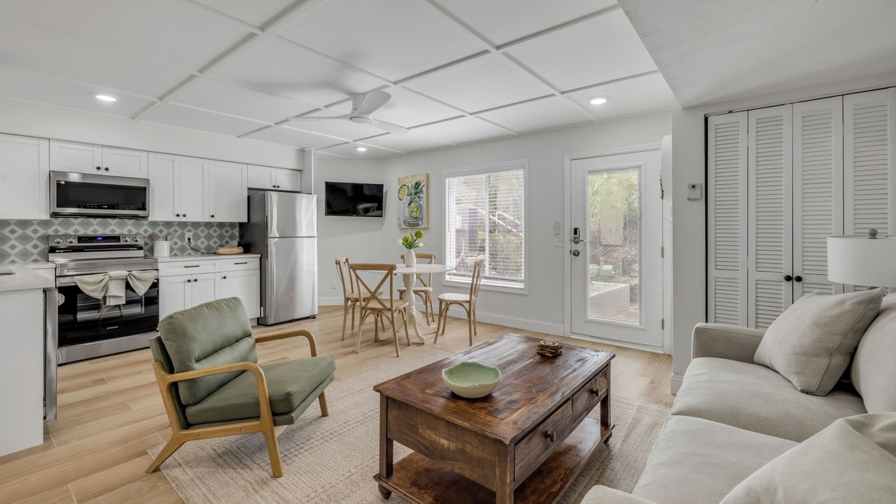 Photo of Livingroom in New Smyrna Beach
