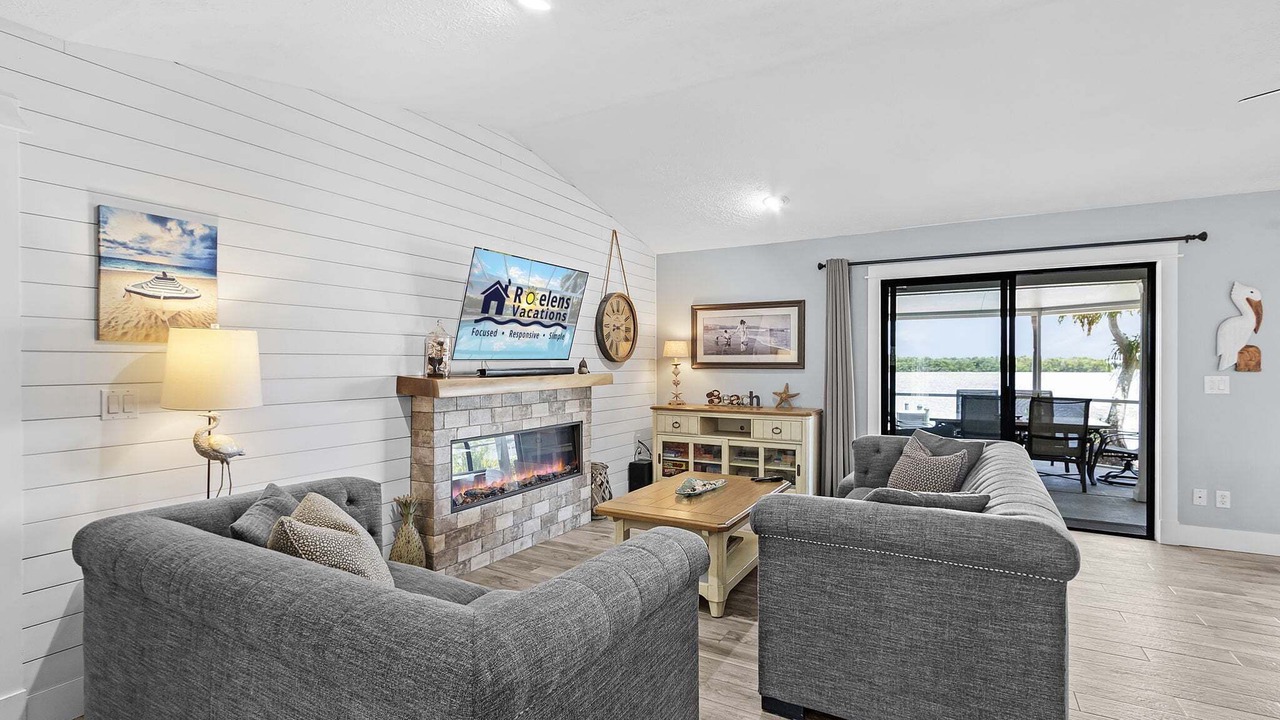 Photo of Livingroom in Apollo Beach