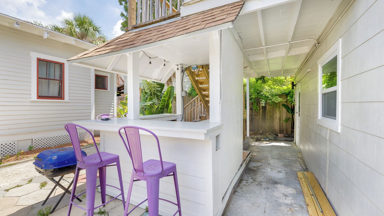 Photo of Patio Balcony in Historic Uptown
