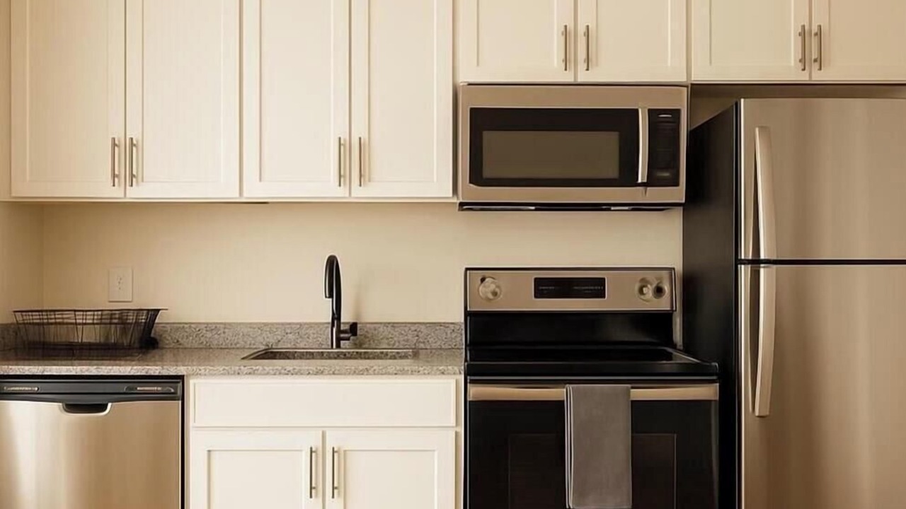 Photo of Kitchen in Golden Glades - The Woods