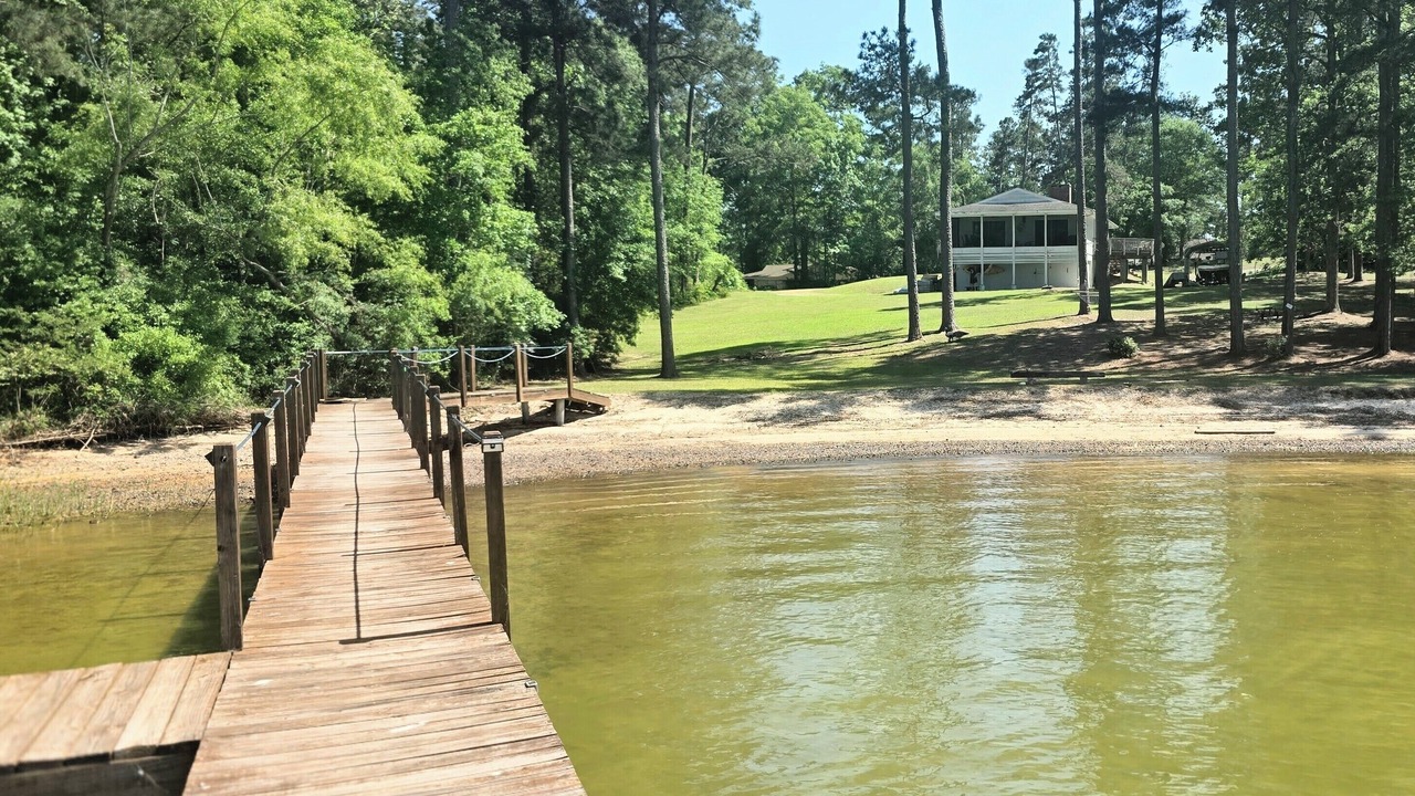 Photo of Outdoor in Abbeville