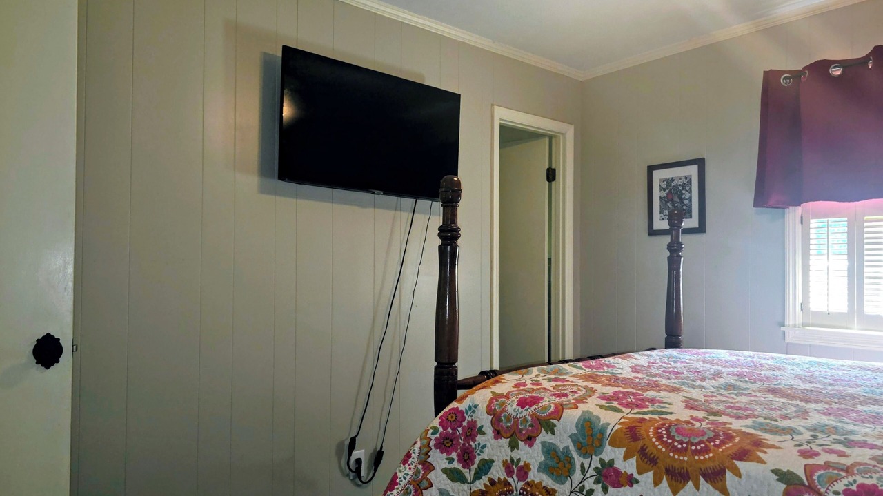 Photo of Bedroom in Abbeville