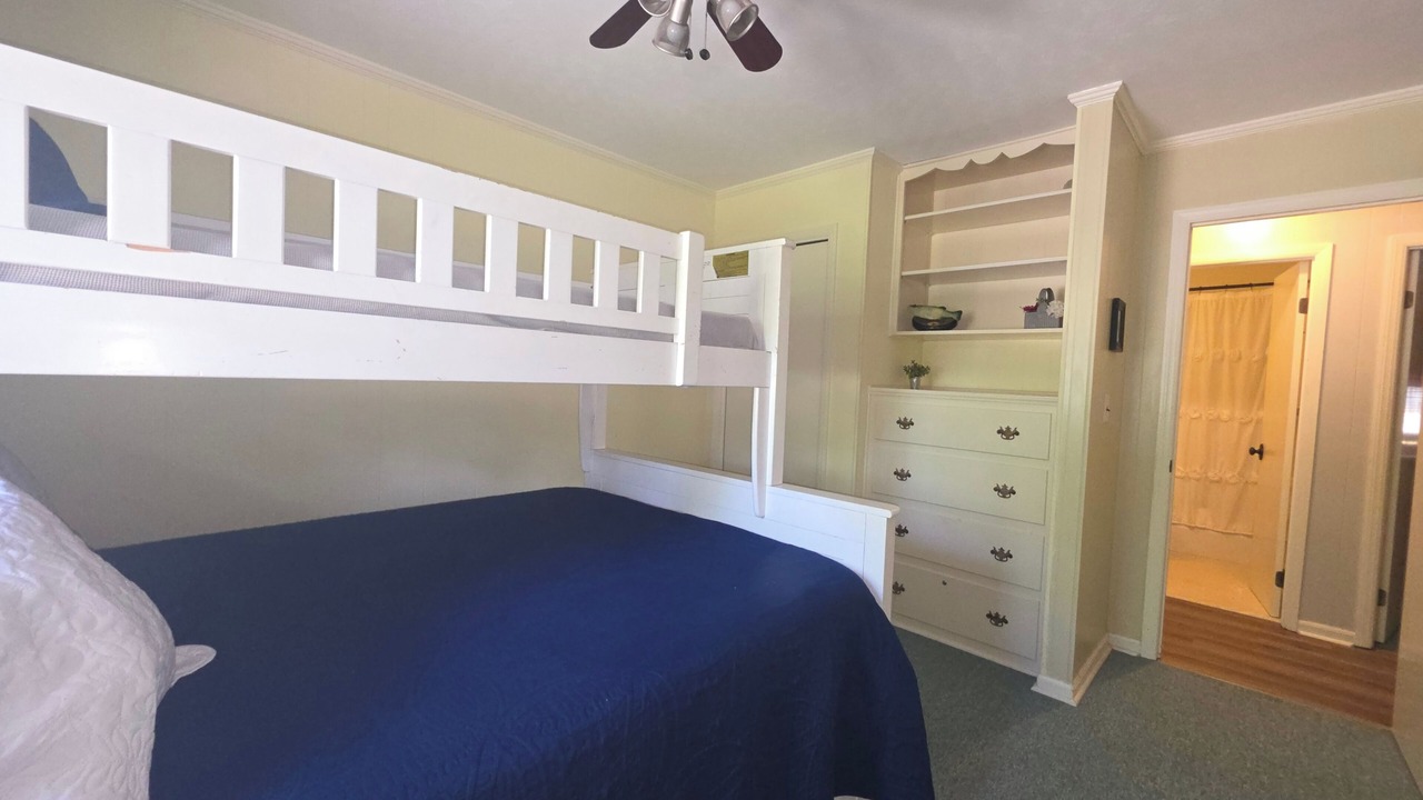 Photo of Bedroom in Abbeville