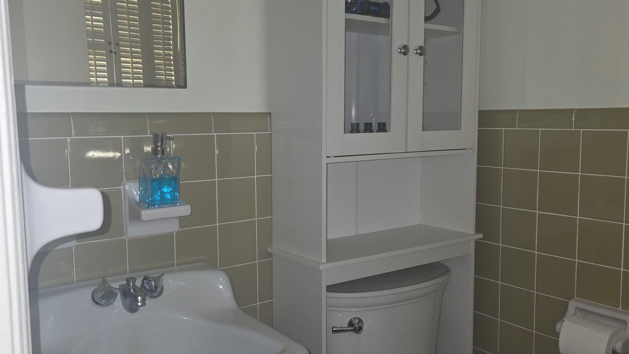 Photo of Bathroom in Abbeville