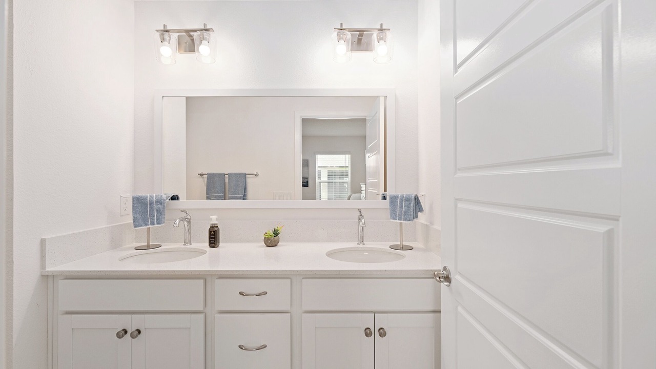 Photo of Bathroom in Candler