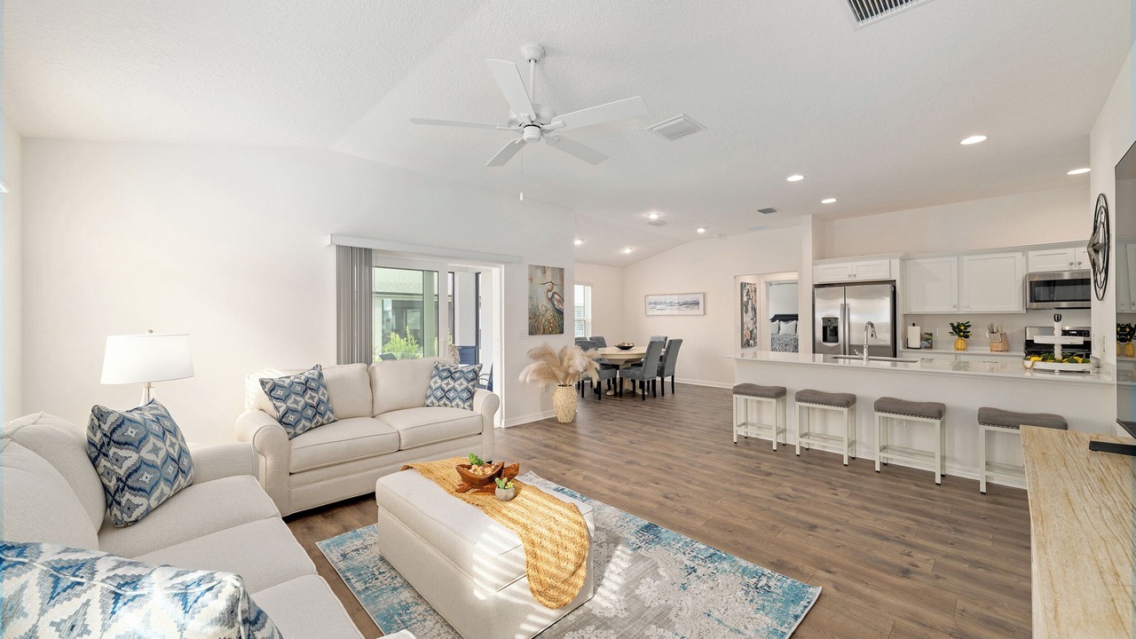 Photo of Livingroom in Candler