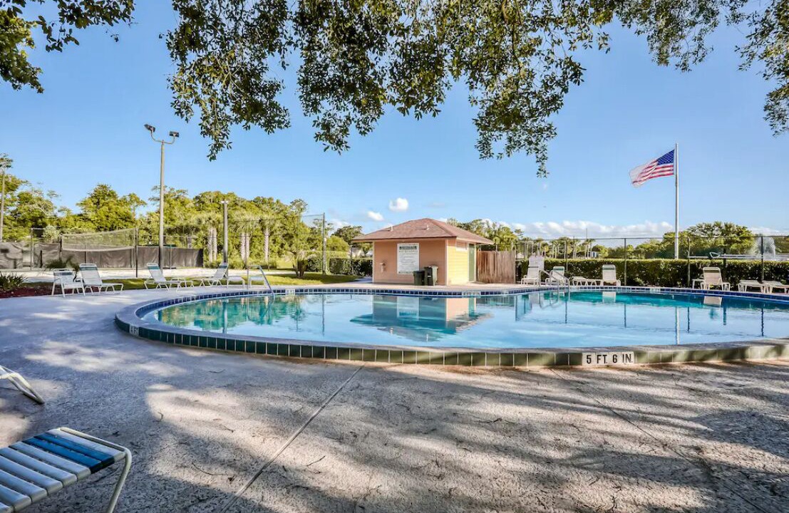Photo of Outdoor in Golden Glades - The Woods