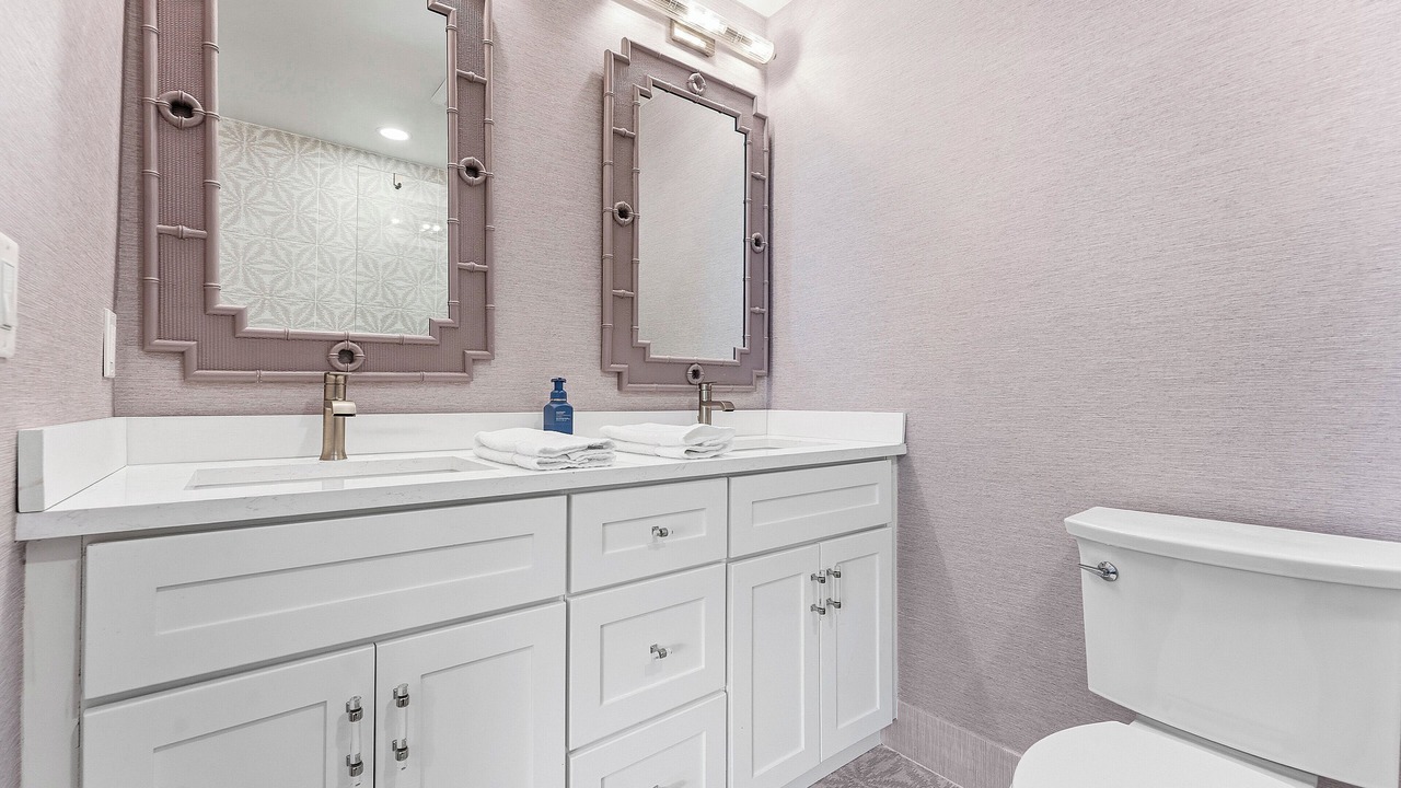 Photo of Bathroom in Kenmont