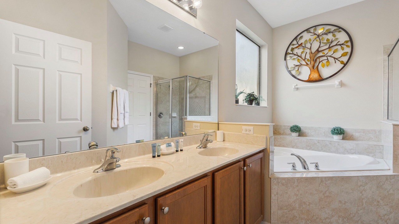 Photo of Bathroom in Veranda Palms