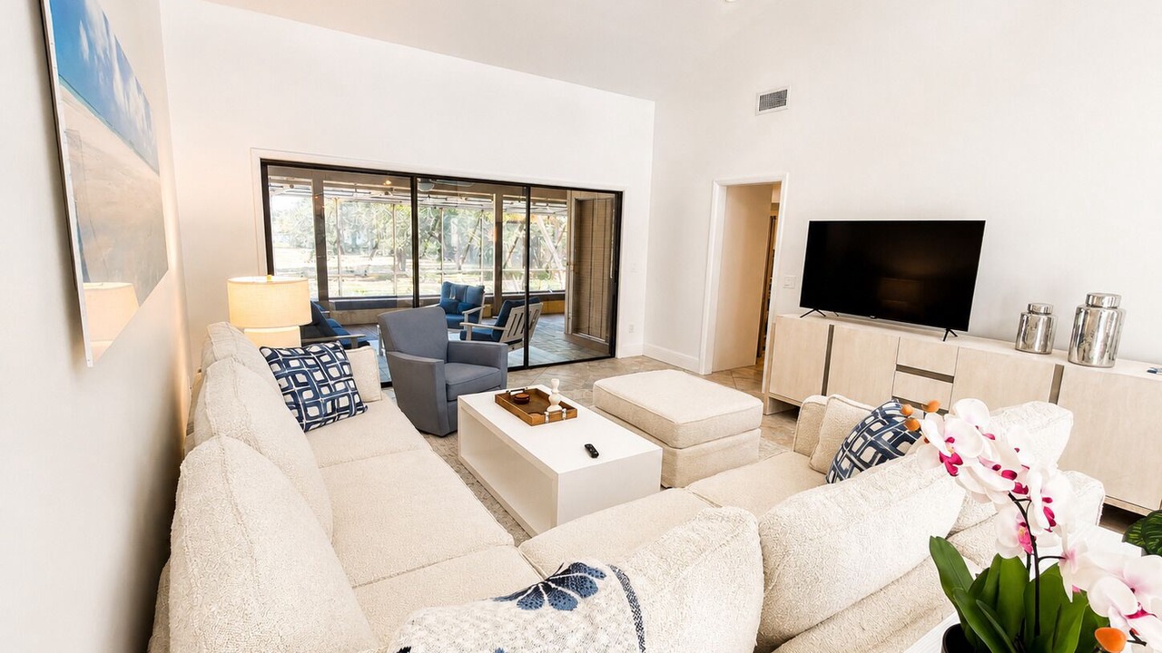 Photo of Bedroom in Bay Isles