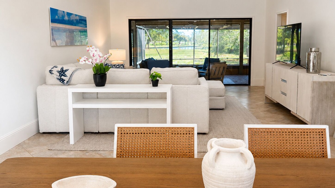 Photo of Bedroom in Bay Isles