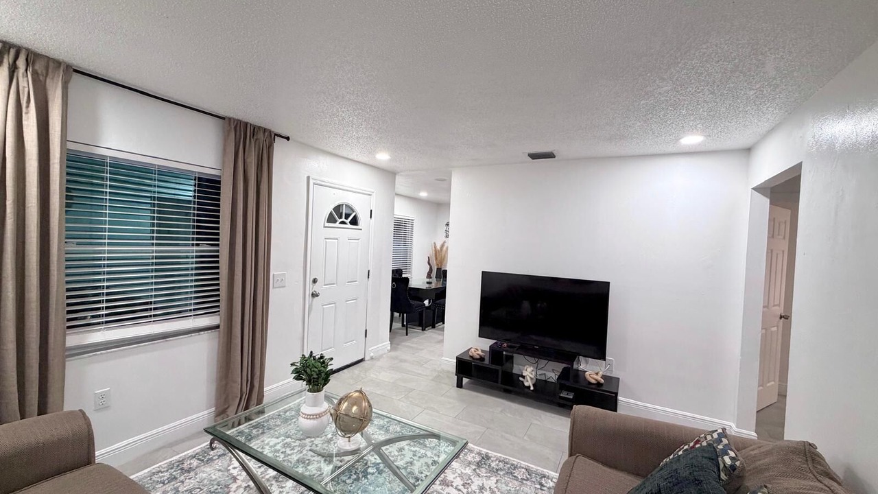 Photo of Livingroom in South Apopka