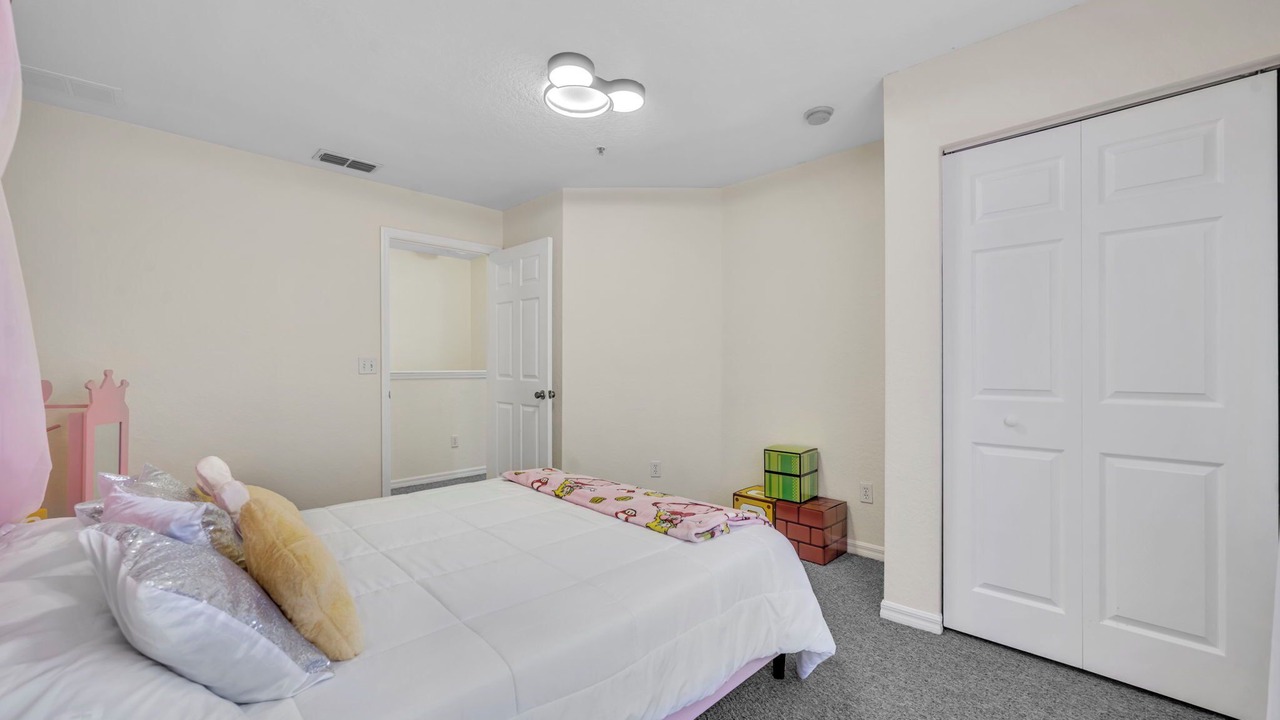 Photo of Bedroom in Venetian Bay Villages
