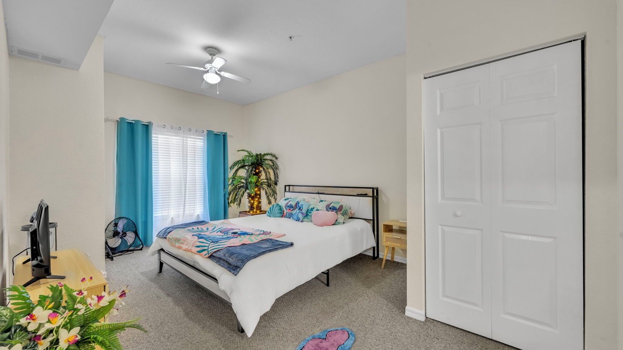 Photo of Bedroom in Venetian Bay Villages
