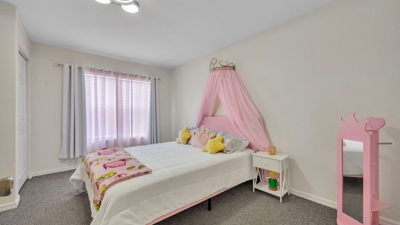 Photo of Bedroom in Venetian Bay Villages