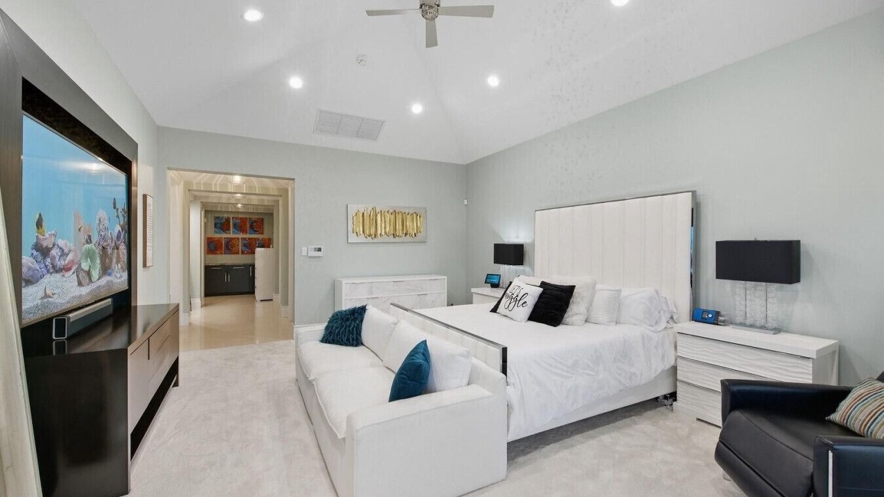 Photo of Bedroom in Las Olas Isles