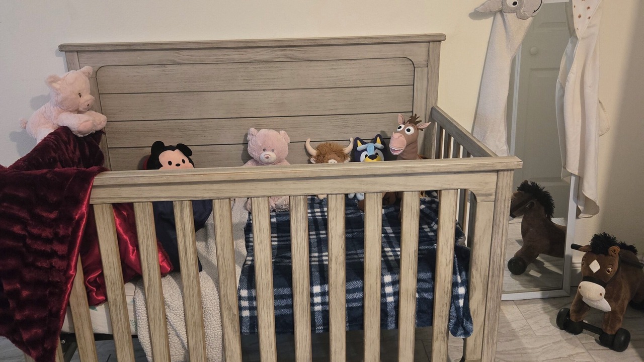 Photo of Bedroom in Mount Plymouth