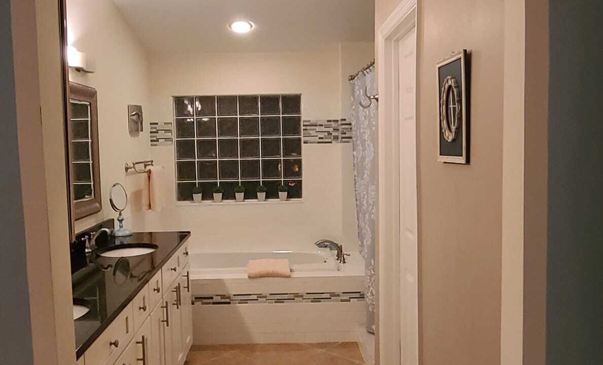 Photo of Bathroom in Juno Beach